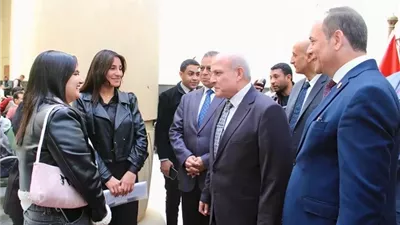 رئيس النيابة الإدارية يتفقد إجراءات التقديم لمسابقة معاون نيابة 2024