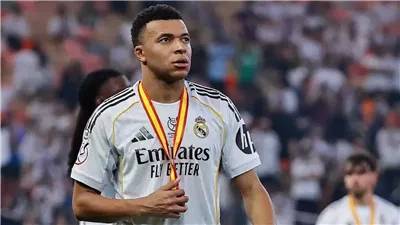 ريال مدريد يبرئ مبابي من واقعة نهائي السوبر