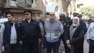 محافظ القليوبية يشهد إزالة برجين سكنيين مخالفين بشرق شبرا الخيمة