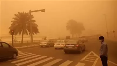طرق التغلب على العاصفة الترابية أثناء قيادة السيارة