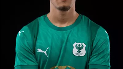المصري يحصل على خدمات أسامة الزمراوي لاعب الوداد المغربي