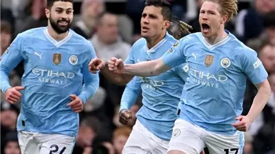 مانشستر سيتي يتخطي نيوكاسل بثنائية ويضع قدما في نهائي كأس كاراباو