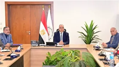 سويلم يتابع تحديث منظومة إدارة المياه وتوفير بدائل منخفضة التكلفة