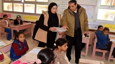 رئيس جامعة الأقصر تتفقد سير الامتحانات بكليات العلوم والتربية