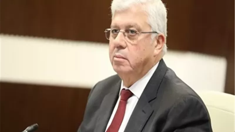 الدكتور أيمن عاشور