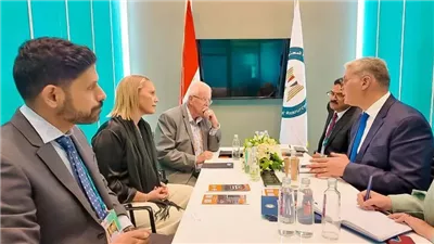 وزير البترول يبحث تعزيز التعاون الأكاديمي مع جامعتي 
