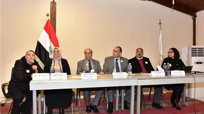 أسس نجاح الأسرة عنوان ندوة للمنتدى الاستراتيجى