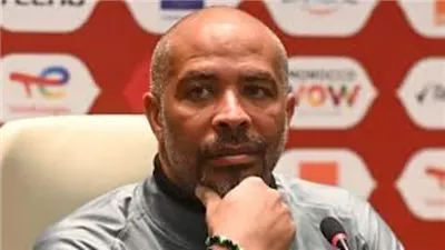 مدرب نيجيريا يشتكي من الإرهاق قبل مواجهة مصر