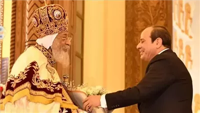 الرئيس السيسي يطمئن على صحة البابا تواضروس بعد إجراء عملية جراحية