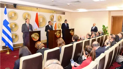 وزير الخارجية ونظيريه اليوناني والقبرصي يبحثون تطورات القضية الفلسطينية