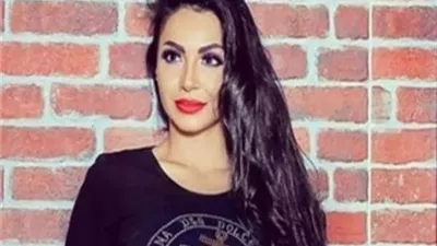 تشيع جنازة والدة دوللي شاهين فى لبنان