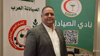 رئيس نادي الصيادلة: هناك خلط بين طبيعة عمل الصيدليات ومصانع الدواء
