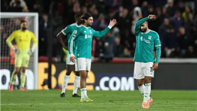 يويفا يعلن طاقم حكام مباراة ليفربول ومارسيليا