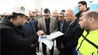 وزير الإسكان يطمئن على جودة المياه بالمنصورة الجديدة .. صور