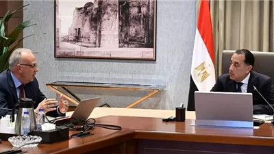 مدبولي يلتقي وزير الري لمتابعة تطوير منظومة الرصد المائي والتليمتري