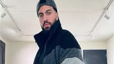 وفاة والد الشاعر الغنائى عمرو المصرى