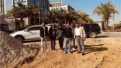 رئيس جهاز القاهرة الجديدة يتفقد تطوير شارع التسعين الشمالي .. صور