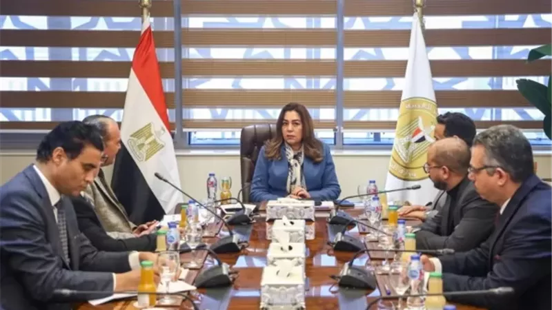 الدكتورة منال عوض