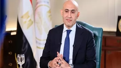 أولياء أمور يطالبون بإلغاء امتحان الهندسة بعد تأخره 3 ساعات بقنا