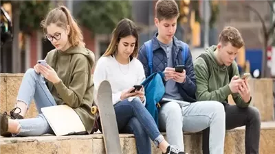 دراسة: الاستخدام المعتدل لوسائل التواصل يحمي المراهقين من المشكلات النفسية