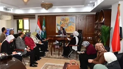 نائب محافظ الفيوم يناقش آليات تنفيذ مبادرة 