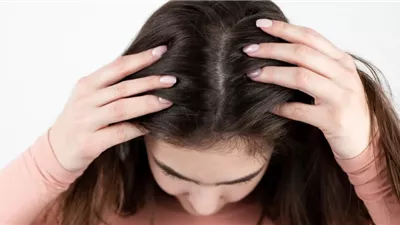 روتين أسبوعي لتهدئة فروة الرأس الحساسة
