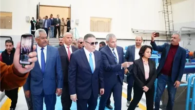 محافظ البحر الأحمر يفتتح محطه مياه الدهار