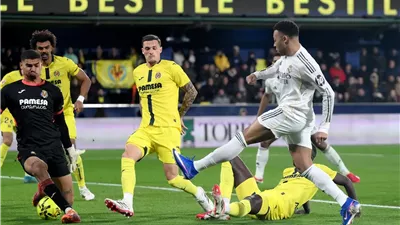 ريال مدريد يهزم فياريال بثنائية مبابي ويتصدر الدوري الإسباني