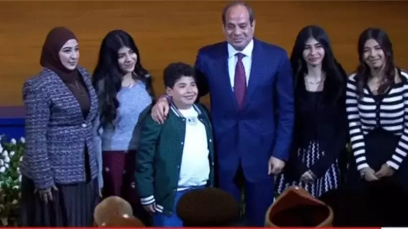 الرئيس السيسي يلتقط
