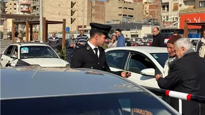 عيد الشرطة في الدقهلية.. ملحمة حب تجمع بين رجال المرور والمواطنين