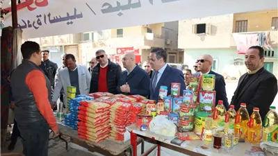 محافظ الجيزة يتفقد سوق 