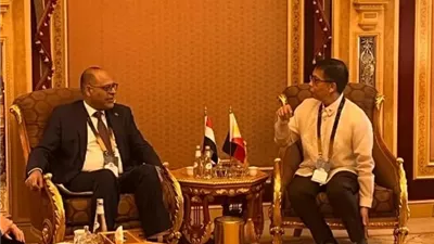 وزير العمل يبحث مع الجانب الفلبيني تنظيم أوضاع العمالة المصرية