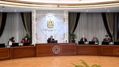 مدبولي يتابع الموقف التنفيذي والمالي للمرحلة الأولى لـ