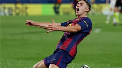 برشلونة يسعي لتمديد عقد فيرمين لوبيز براتب مُحسّن