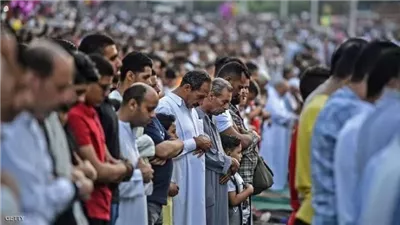 بيان حكم قراءة سورة بعد الفاتحة في الركعتين الثالثة والرابعة