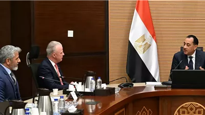 رئيس الوزراء يستقبل رئيس 
