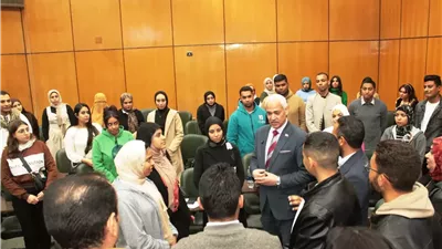 نائب جامعة أسيوط يتابع المرحلة الثانية من برنامج اختراق سوق العمل