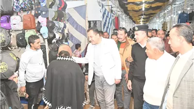 تعرف على السوق المؤقت للباعة الجائلين بالعاشر من رمضان .. صور