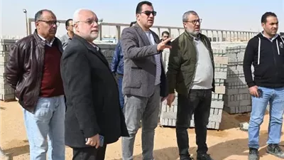 شاهد بالصور.. قيادات جهاز العاشر يتفقد أضخم المشروعات القومية بالمدينة