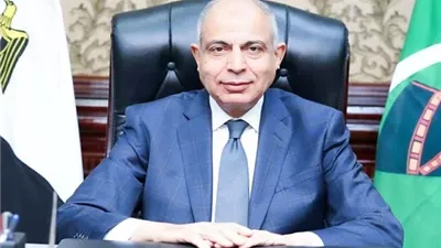 محافظ المنيا تركيب 50 وصلة مياه منزلية للأسر الأكثر احتياجا