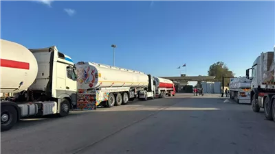 الهلال الأحمر يدعم غزة بأكثر من 6 آلاف طن مساعدات ضمن 