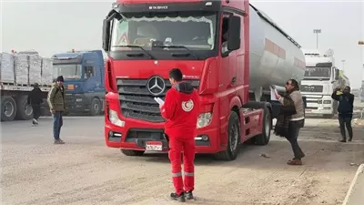 قافلة أمل تكسو مخيمات الأشقاء الغزاويين بالبطاطين والخيام