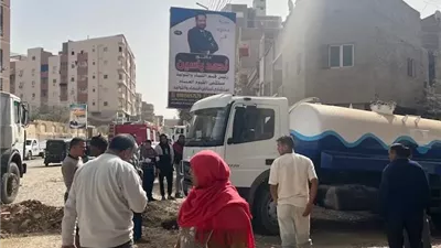 انتشار معدات مياه الشرب لإزالة اسباب المشكلة وشفط المياه بالفيوم