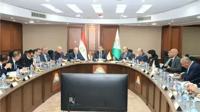 محافظ الجيزة يعقد لقاءً موسعًا مع أعضاء مجلسي النواب والشيوخ