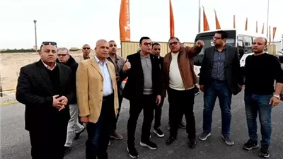 وزير الإسكان يشدد على تحسين الحركة المرورية بالشيخ زايد