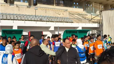 أشرف صبحي يشيد بانضباط 