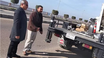 بدء إنارة وصيانة طريق 