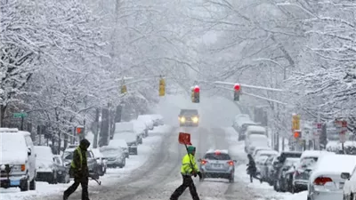 عمدة مدينة نيويورك يعلن إغلاق المدارس غدا بسبب الطقس الشتوي السييء