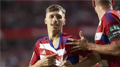 رسميا .. روما يعلن تعاقده مع زاراجوزا من بايرن ميونيخ