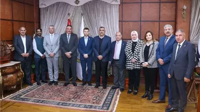 ميناء دمياط يستقبل وفد شبكة مكافحة الفساد البحري الدولية